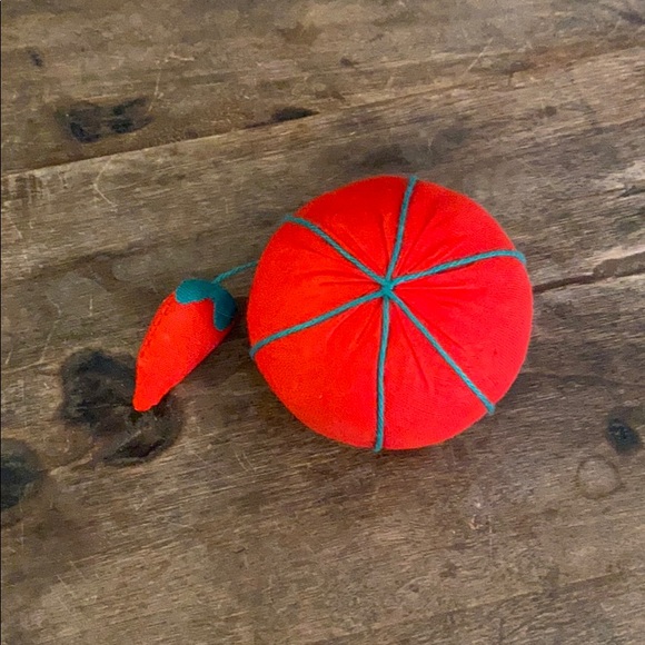 Vintage Tomato w/ Attached Pepper Pin Cushion - Picture 2 of 2
